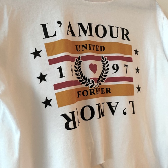 H&M Divided T-Shirt - Picture 2 of 6